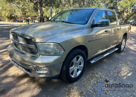 2011 Dodge Ram 1500 z USA, uszkodzony, nr VIN 1D7RB1CT5BS543872